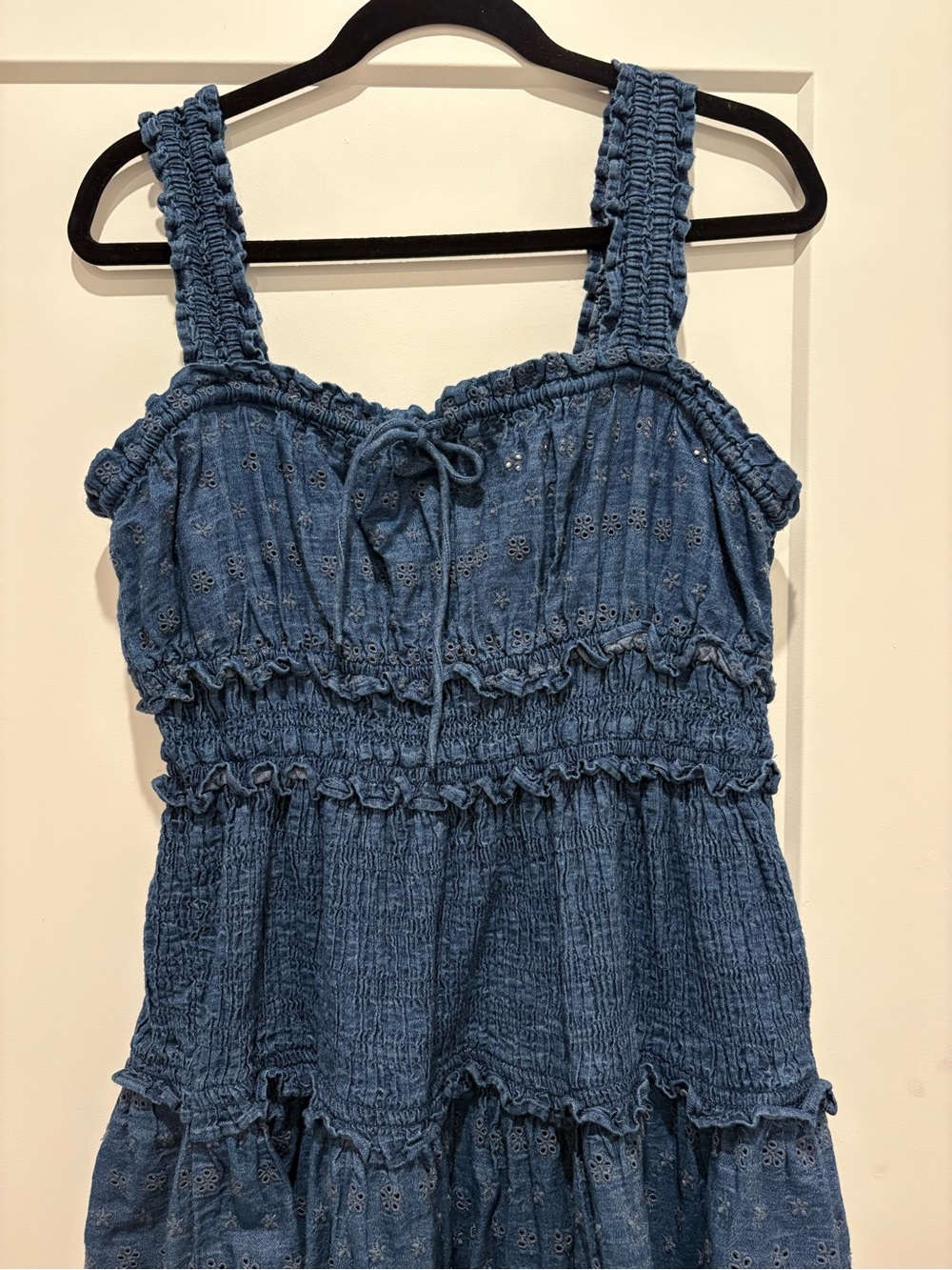 Doen x GAP midi denim eyelet dress. Size L - Picture 2 of 7